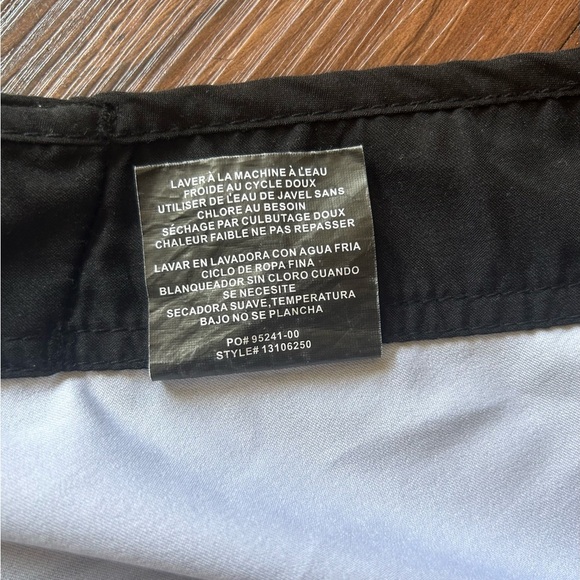 O’Neill Men’s Striped Board shorts /trunks - Picture 7 of 9